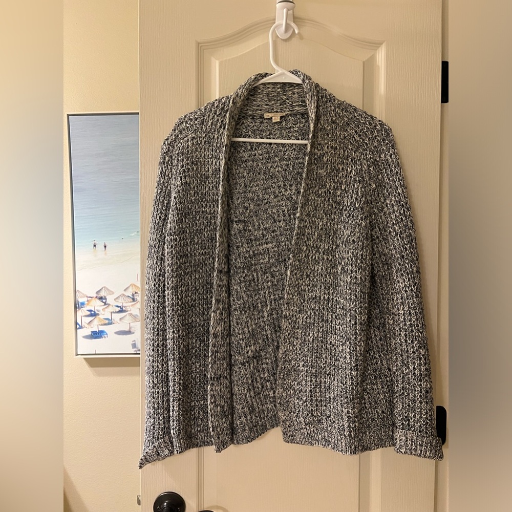 Gap cardigan. Black and white. Size XS